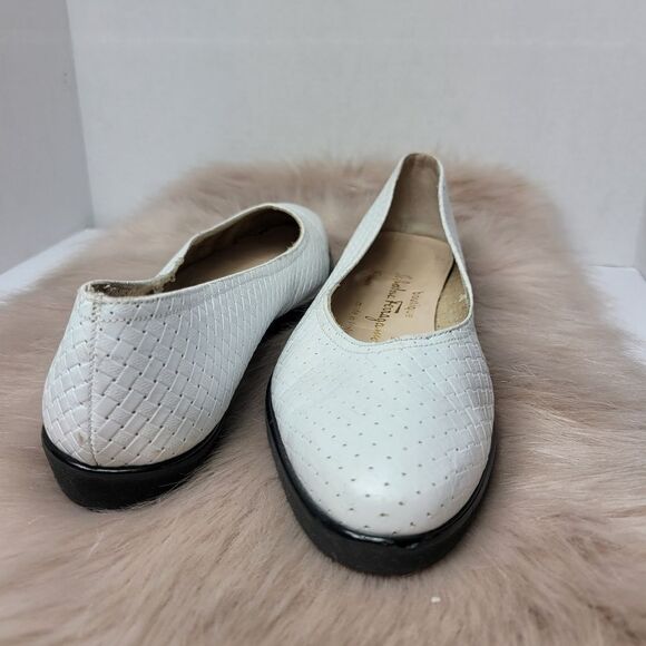 Salvatore Ferragamo White Leather Perfored Loafer Womens Shoes Size 8.5 - Picture 7 of 10